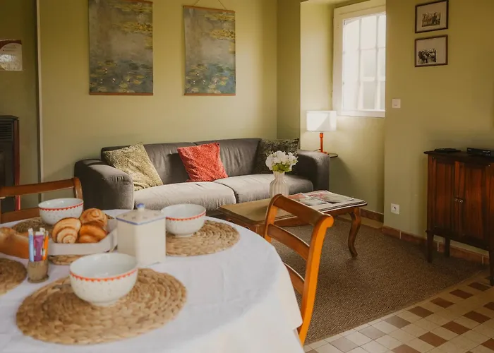 Holiday home Les Fresnes